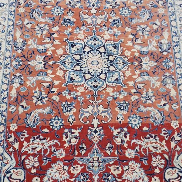 



Tappeto persiano, sec. XX  - Asta ARREDARE CON STILE: MOBILI E OGGETTI D'ARTE DAL XVII AL XX SECOLO - Poggio Bracciolini Casa d'Aste