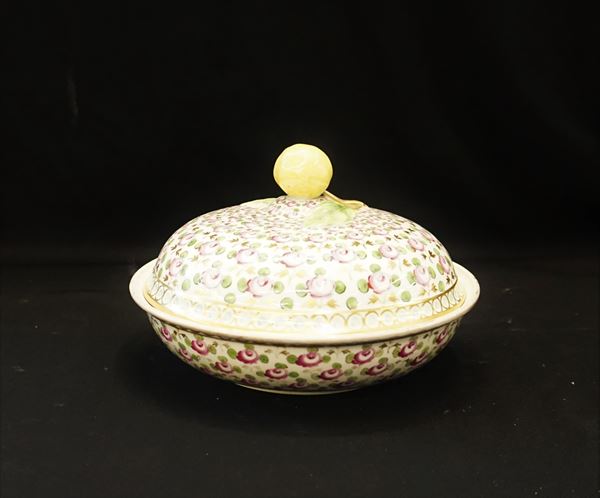 



Piccola zuppiera con coperchio, Meissen, sec. XIX