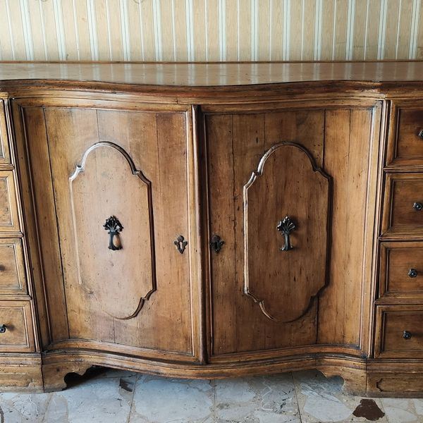 Credenza , in stile 700