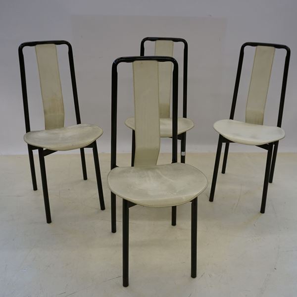 



Quattro sedie, anni 80  - Asta ARREDARE CON STILE: MOBILI E OGGETTI D'ARTE DAL XVII AL XX SECOLO - Poggio Bracciolini Casa d'Aste