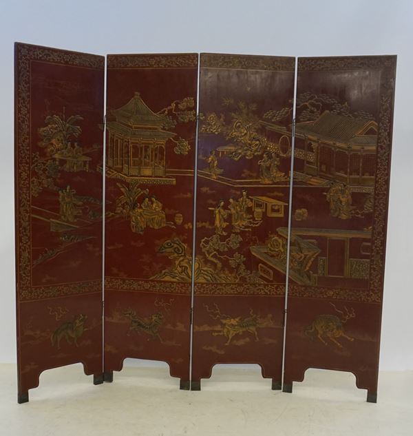 



Paravento, arte orientale, sec. XX, in legno laccato e decorato e scene di genere a rilievo, cm 200x183