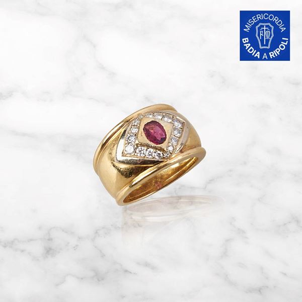 



ANELLO IN ORO GIALLO 18KT , DIAMANTI E RUBINO