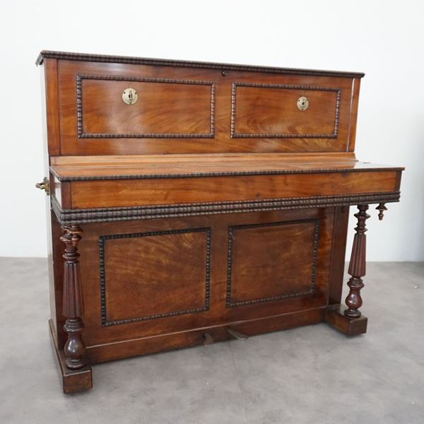 Pianoforte verticale