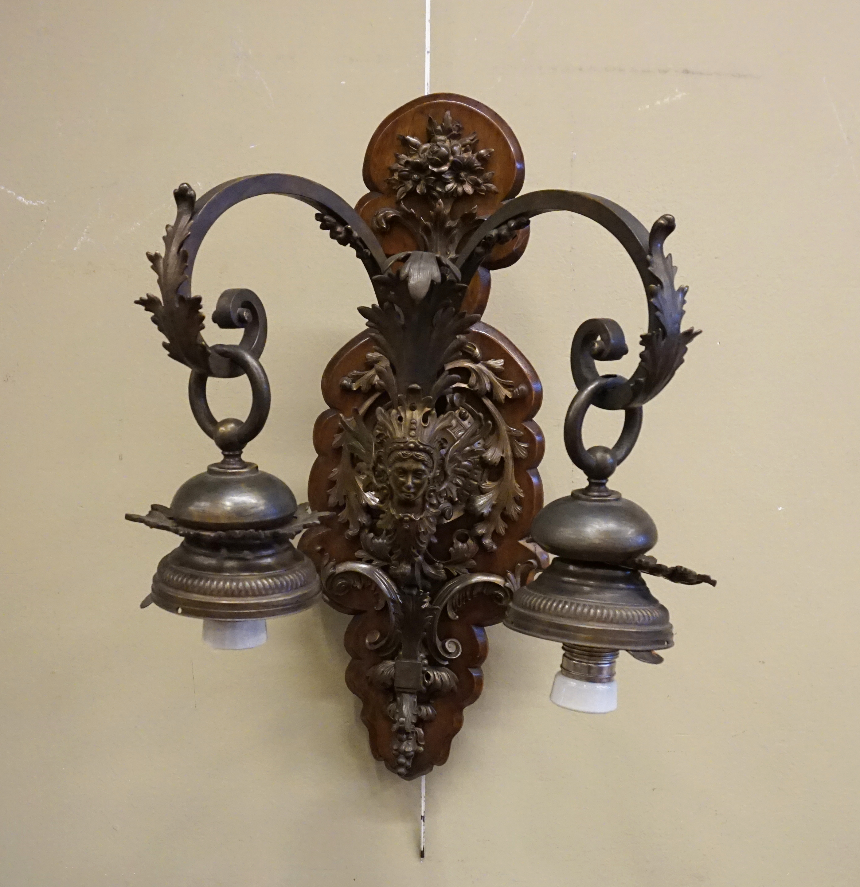 Grande Applique, Sec. XX