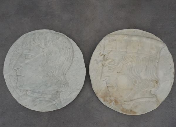 



Due rilievi, sec. XIX  - Asta Arredi, mobili, dipinti ed oggetti d'arte da  proprietà lombarde e venete - Poggio Bracciolini Casa d'Aste