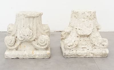 Coppia di Capitelli