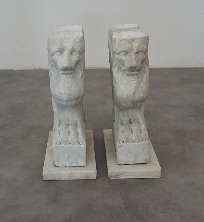 Coppia di Basamenti, Sec. XIX