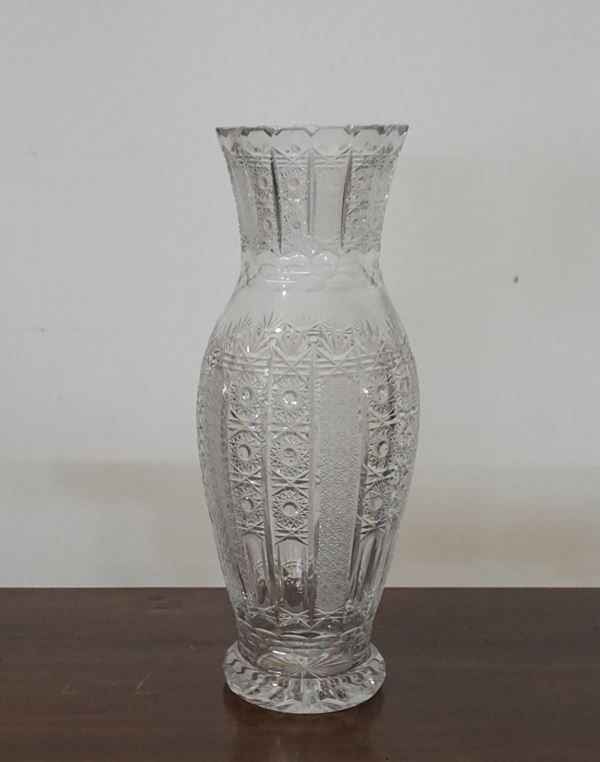



Vaso, sec. XX  - Asta Arredi e Mobili dal XVII al XX secolo - Poggio Bracciolini Casa d'Aste