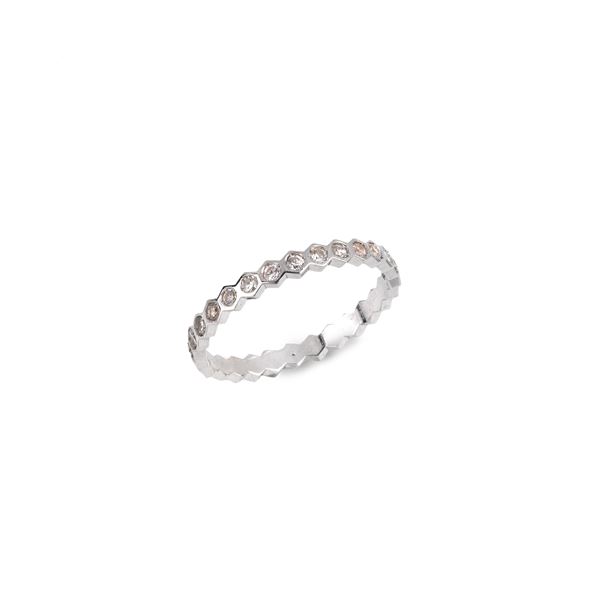 



ANELLO ETERNITY IN ORO BIANCO 18KT , CHAUMET E DIAMANTI