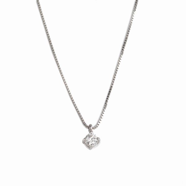 



COLLANA PUNTO LUCE IN ORO BIANCO 18KT E DIAMANTE