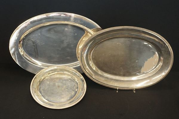 



Due vassoi, Faraone e Miracoli  - Asta Eleganza a tavola: porcellane, argenti e complementi da arredo - Poggio Bracciolini Casa d'Aste
