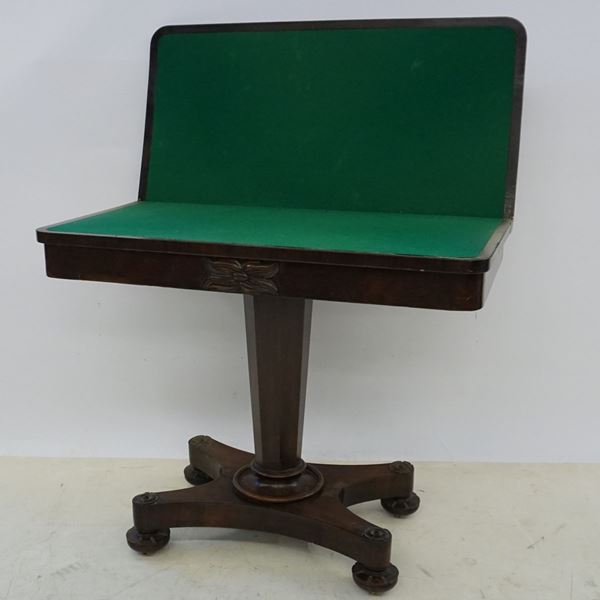 



Tavolino da gioco, Inghilterra, sec. XIX
