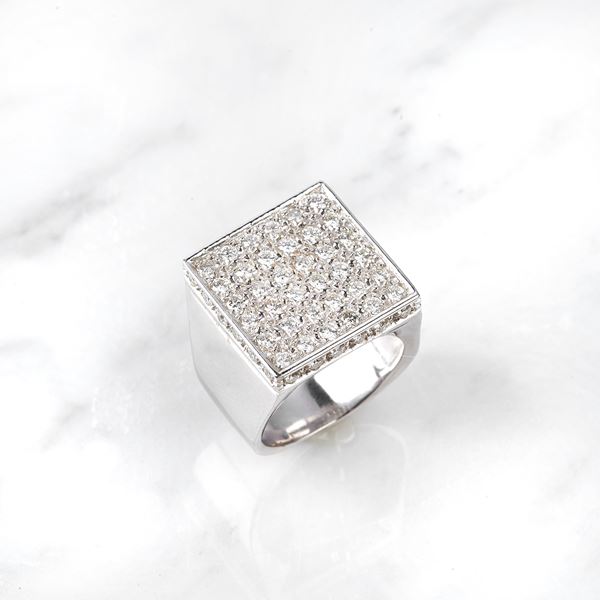 



ANELLO IN ORO BIANCO 18 KT E DIAMANTI