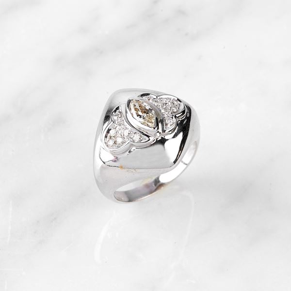 



ANELLO IN ORO BIANCO 18 KT E DIAMANTI