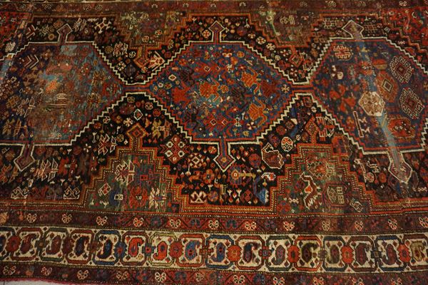 Tappeto persiano  - Asta Arredi oggetti d'arte e mobili dal XVIII al XX secolo - Poggio Bracciolini Casa d'Aste