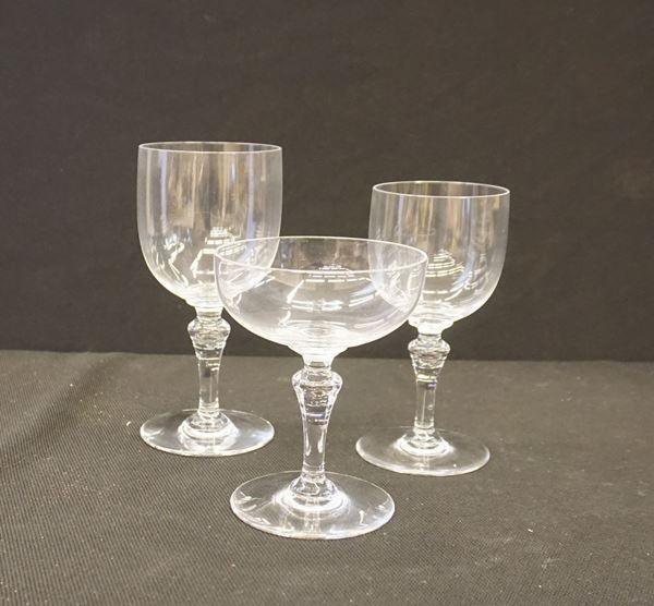 



Ventiquattro coppe da champagne, sedici bicchieri da vino e sdici bicchieri da acqua, Baccarat