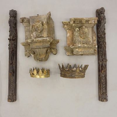 Quattro Fregi e Due Corone, Sec. XVIII e XIX