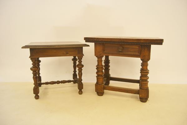 



Due tavolini in stile Seicento  - Asta Arredare con stile: mobili e oggetti d'arte - Poggio Bracciolini Casa d'Aste