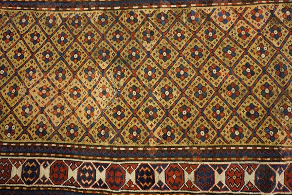 



Tappeto persiano  - Asta L'arte di arredare: mobili ed oggetti d'arte dal XVII al XX secolo - Poggio Bracciolini Casa d'Aste