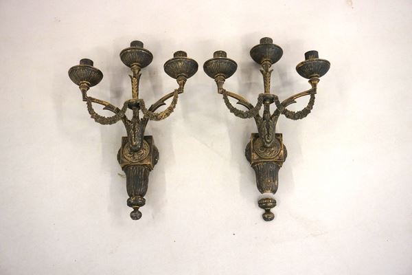 



Coppia di appliques, inizio sec. XX  - Asta Arredi e Mobili dal XVII al XX secolo - Poggio Bracciolini Casa d'Aste