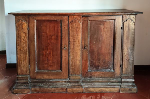 



Credenza in stile Settecento