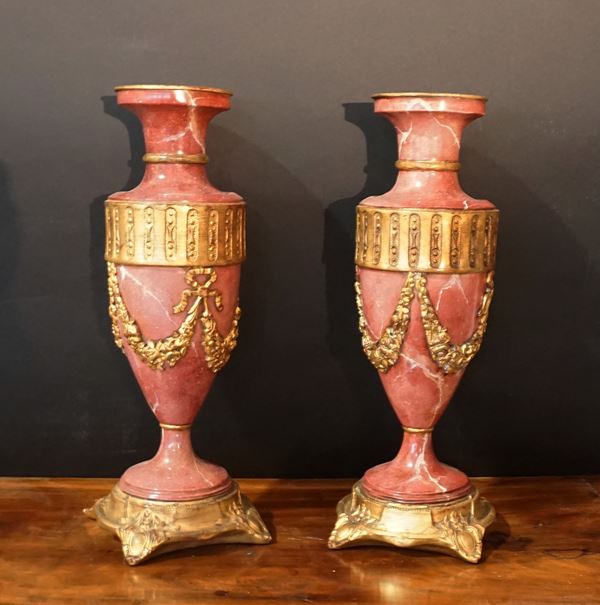 



Coppia di vasi, sec. XX  - Asta Arredi, mobili e oggetti d'arte - Poggio Bracciolini Casa d'Aste
