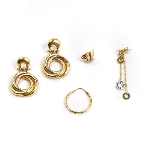 



PAIO DI ORECCHINI IN ORO GIALLO .ORO BIANCO 18KT