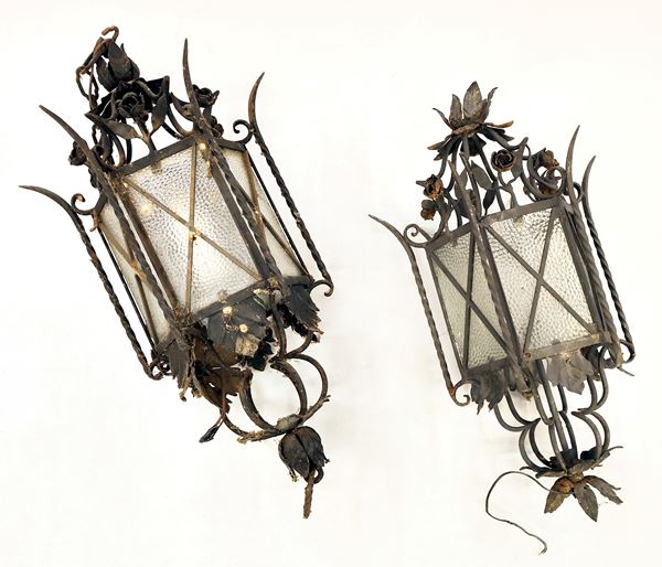 



Due lanterne, sec. XX  - Asta Arredi, mobili e oggetti d'arte - Poggio Bracciolini Casa d'Aste