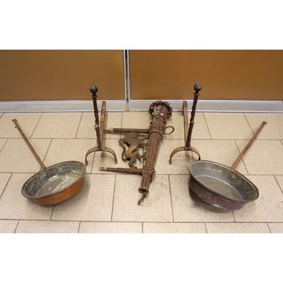 Portacandele da Parete, Coppia di Alari, Due Padelle, Sec. XX
