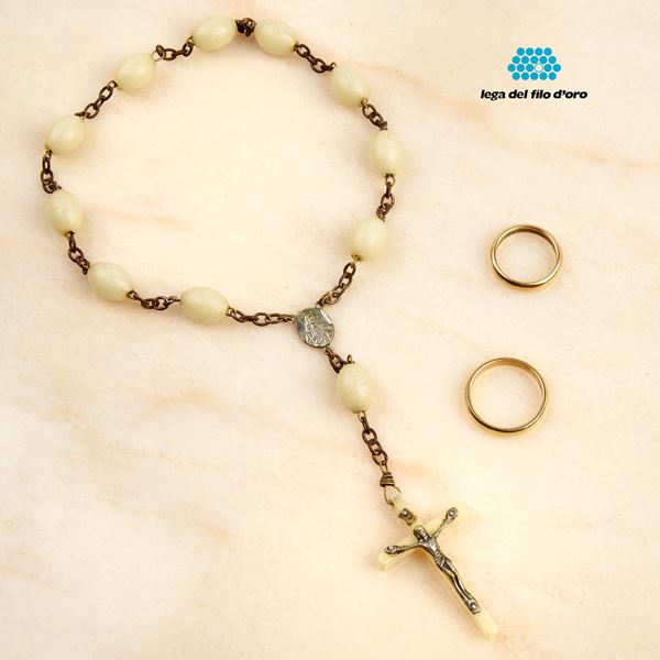 



DUE FEDI IN ORO 18 KT 