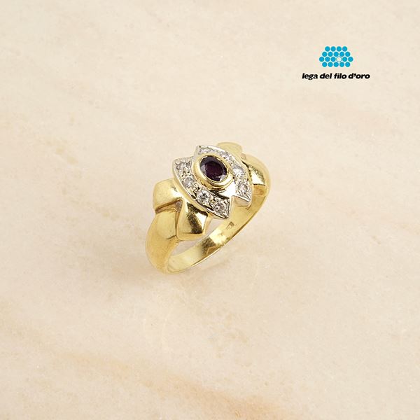 



&nbsp;ANELLO IN ORO GIALLO 18KT R PIETRE 