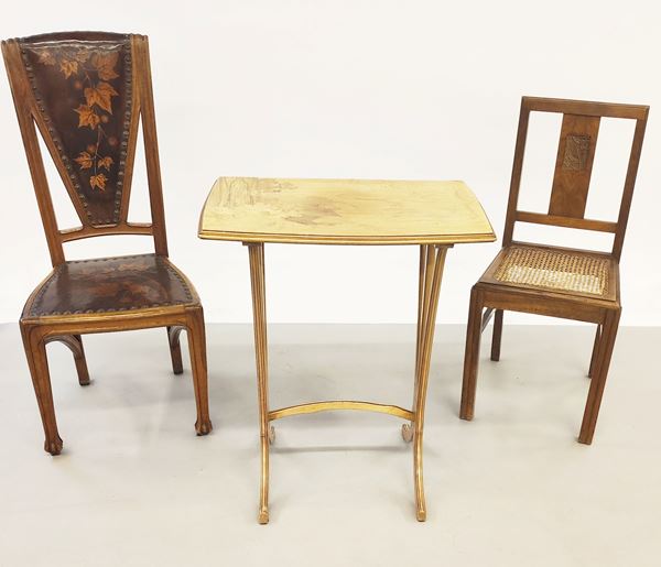 



Due sedie e un tavolino, inizi sec. XX  - Asta Arredi, mobili e oggetti d'arte - Poggio Bracciolini Casa d'Aste