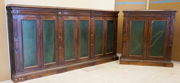 



Due librerie, sec. XX  - Asta Arredi, mobili e oggetti d'arte - Poggio Bracciolini Casa d'Aste