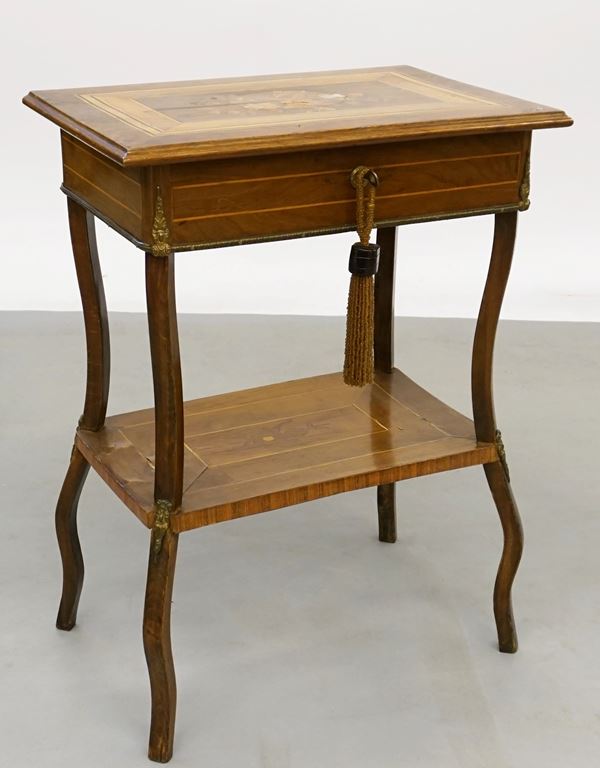 



Tavolino, Francia, sec. XIX  - Asta Arredi, mobili e oggetti d'arte - Poggio Bracciolini Casa d'Aste