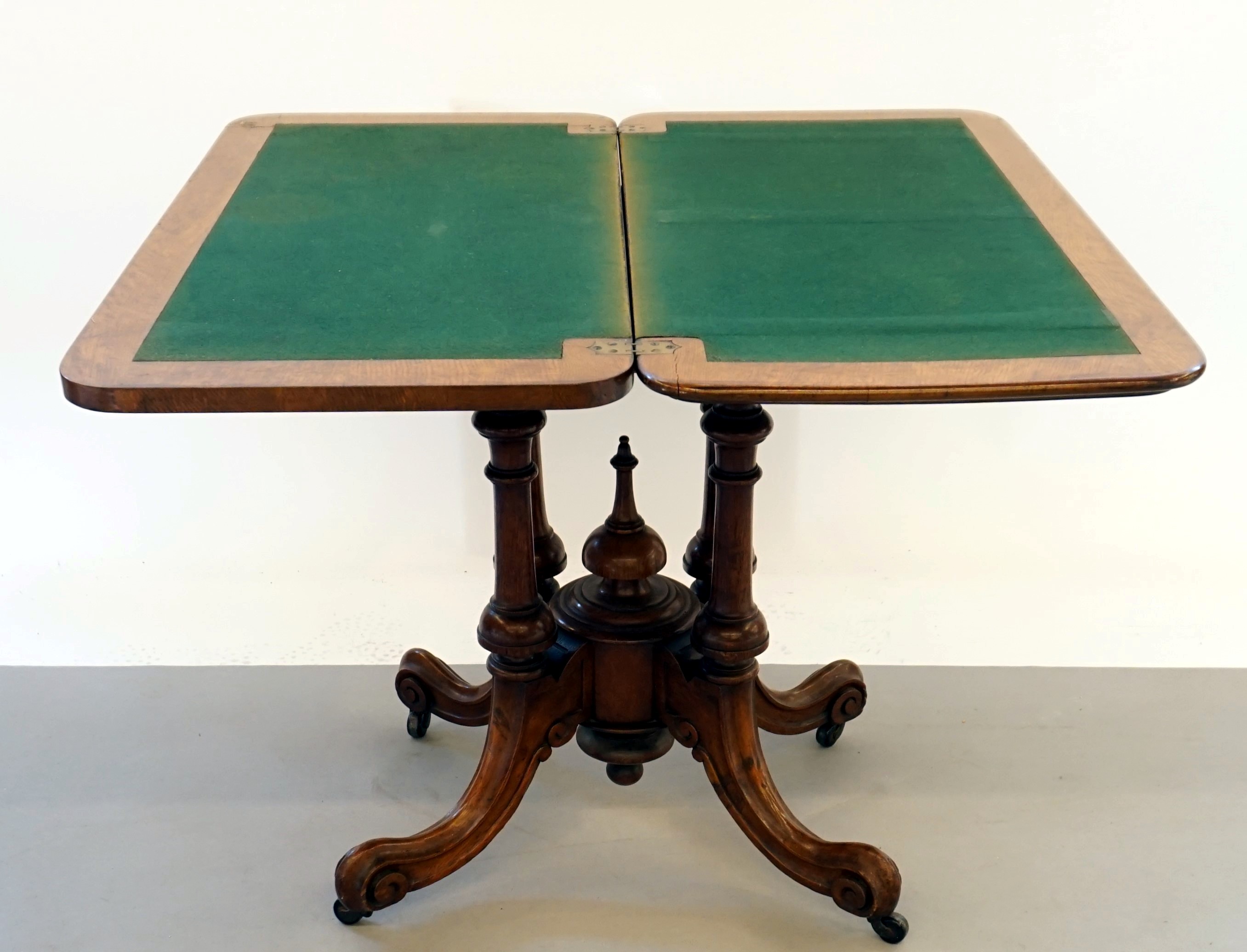 Tavolino da Gioco, Sec. XIX