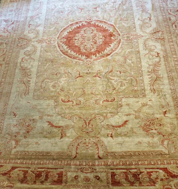 



Tappeto, sec. XX  - Asta Arredi, mobili e oggetti d'arte - Poggio Bracciolini Casa d'Aste
