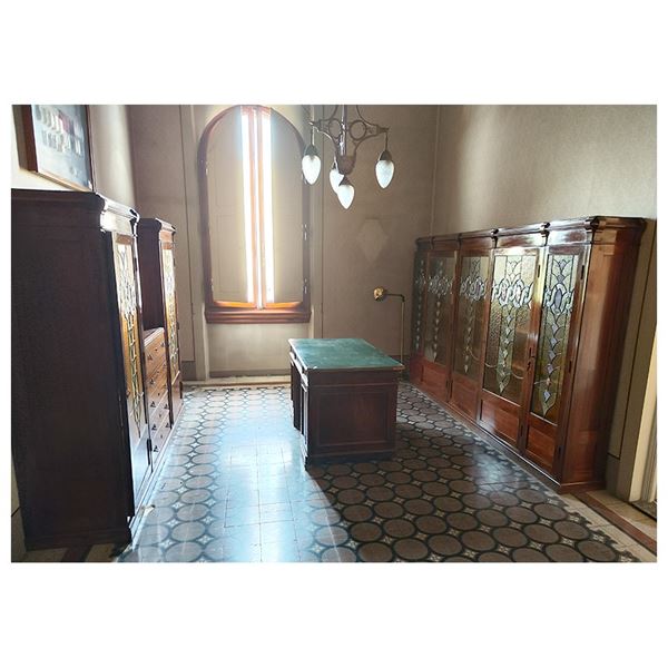 



Sala liberty composta da: