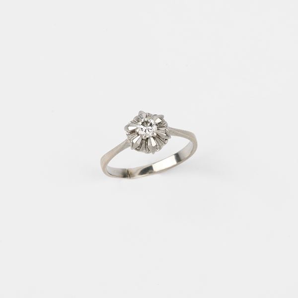 



ANELLO IN ORO BIANCO 18KT E DIAMANTE