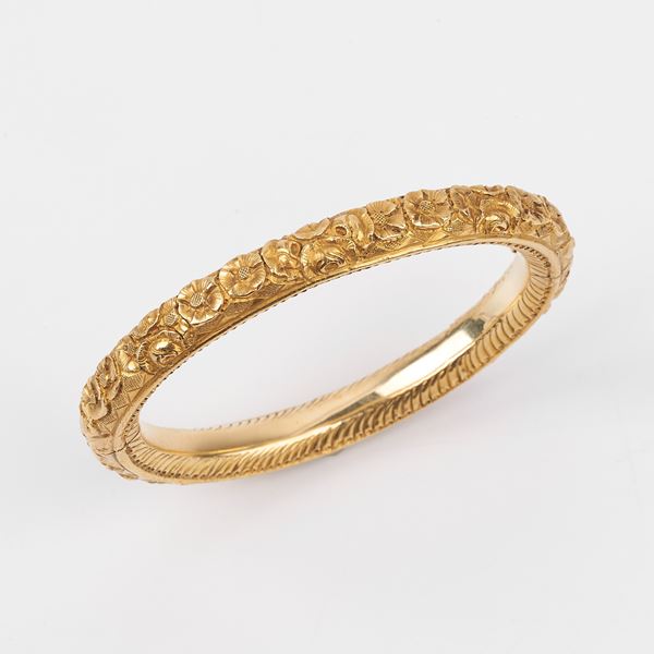 



BRACCIALE RIGIDO IN ORO GIALLO 18KT