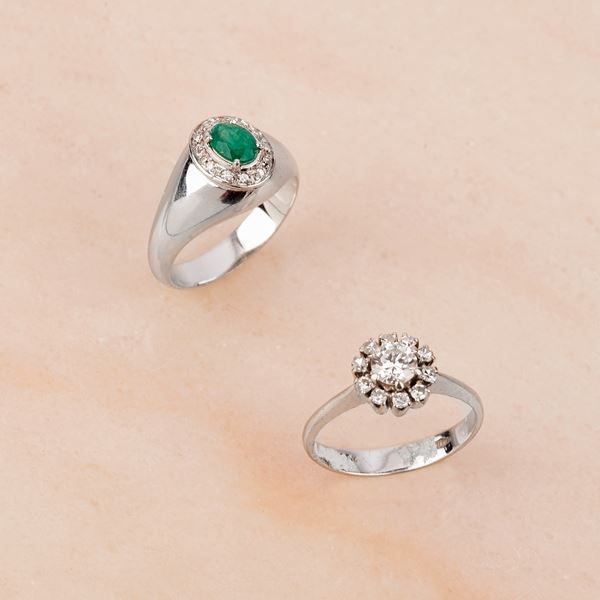 



ANELLO IN ORO BIANCO 18KT E DIAMANTI  - Asta GIOIELLI, ARGENTI E PENNE - Poggio Bracciolini Casa d'Aste