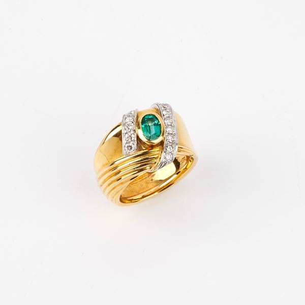 



ANELLO IN ORO GIALLO E DIAMANTI&nbsp; E SMERALDO  - Asta GIOIELLI, ARGENTI E PENNE - Poggio Bracciolini Casa d'Aste