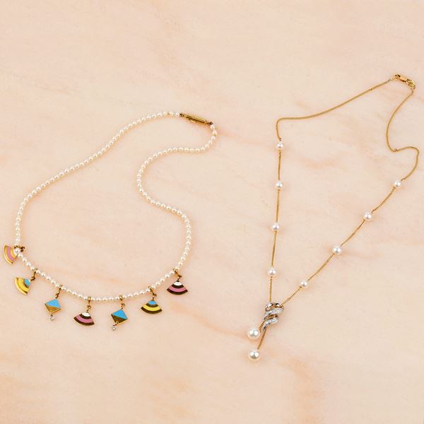 



COLLANA IN ORO GIALLO 18KT, DIAMANTI E PERLE