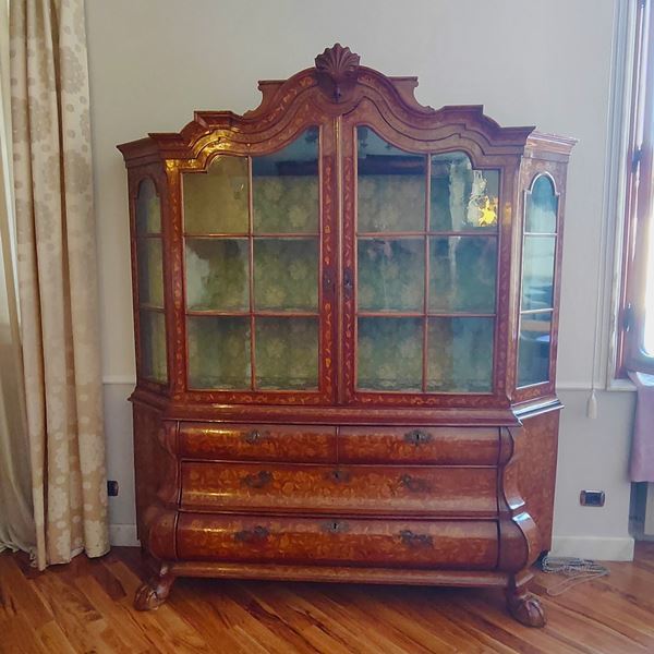 



Vetrina, Olanda, sec. XIX  - Asta Arredi, mobili e oggetti d'arte - Poggio Bracciolini Casa d'Aste