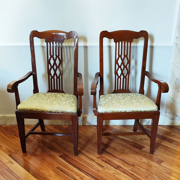 



Coppia di poltroncine, sec. XX