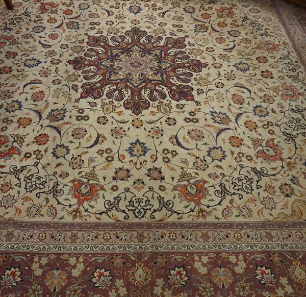 Tappeto persiano Kirman, sec. XX  - Asta Arredi, mobili e oggetti d'arte - Poggio Bracciolini Casa d'Aste