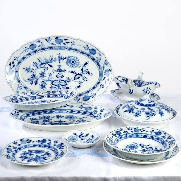 



Servito di piatti, inizi sec. XX, manifattura Meissen