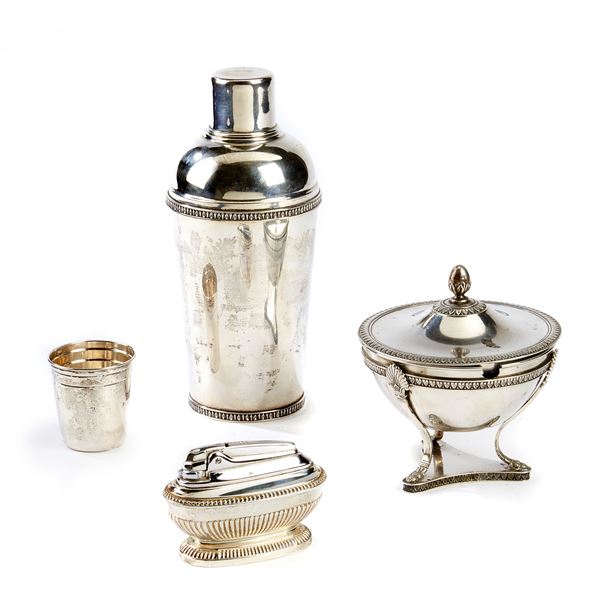 Shaker e zuccheriera, sec. XX  - Asta Eleganza a tavola: porcellane, argenti e complementi da arredo - Poggio Bracciolini Casa d'Aste
