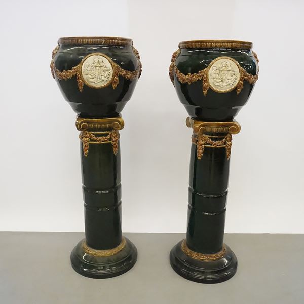 



Coppia di colonne con vasi, sec. XX 