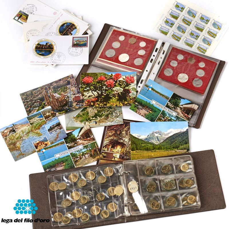 Dieci Album con Monete