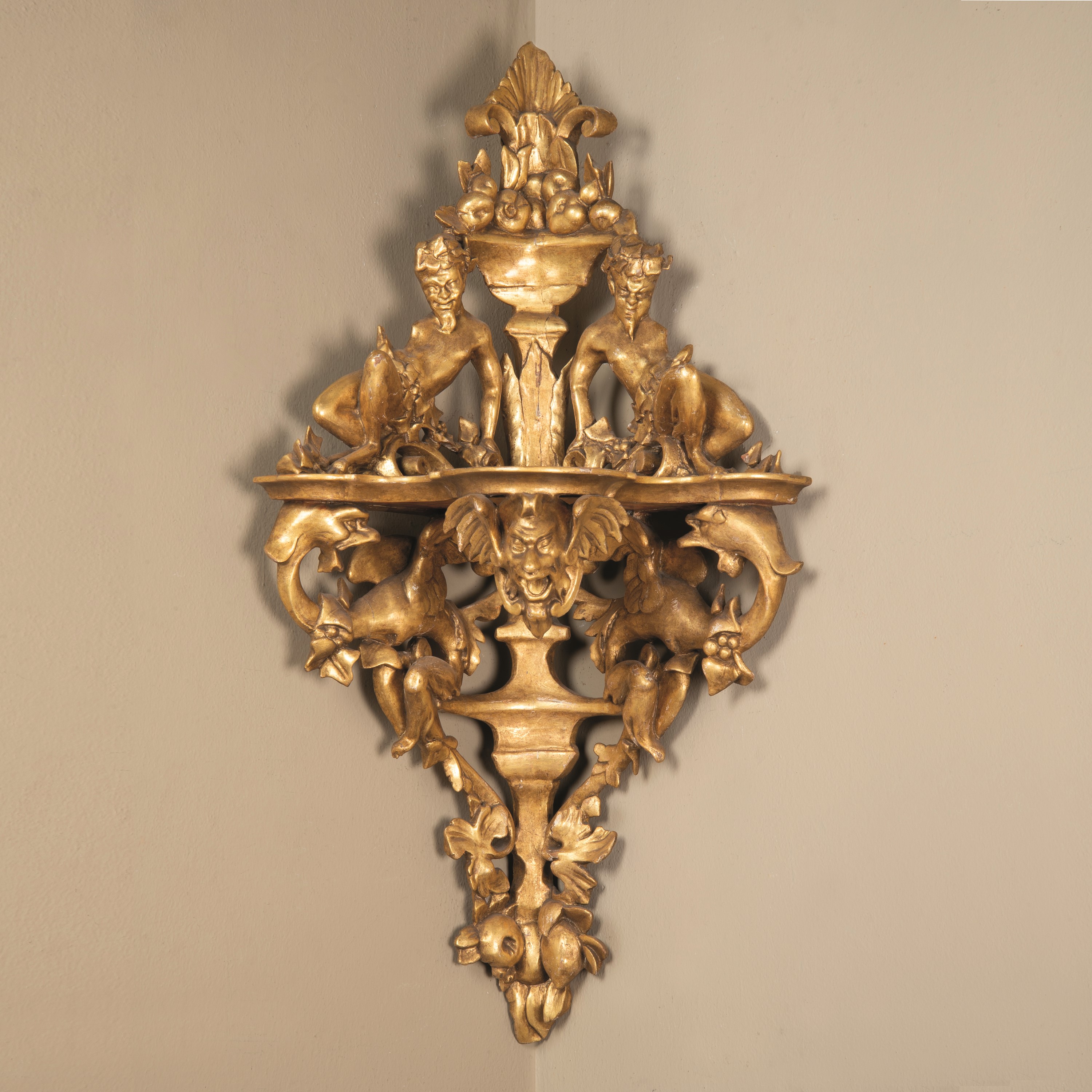 Coppia di mensole ad angolo, sec. XIX